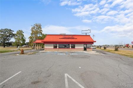 1105 S Main Street, Sikeston, Missouri 63801, USA