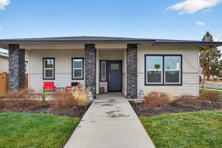 559 NW Rimrock Court, Redmond, Oregon 97756, USA