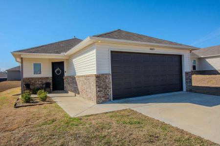 4089 Kings River Trail, Bauxite, Arkansas 72011, USA