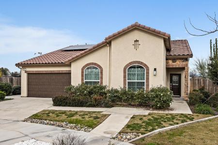 804 S Simon Street, Visalia, California 93292, USA