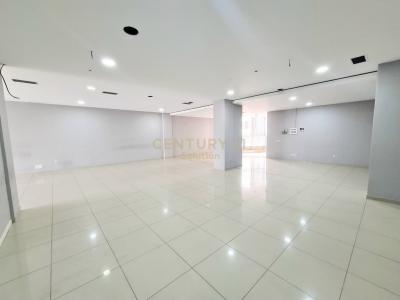 Astiri |##| Unaza e Re, Tirana, Albania