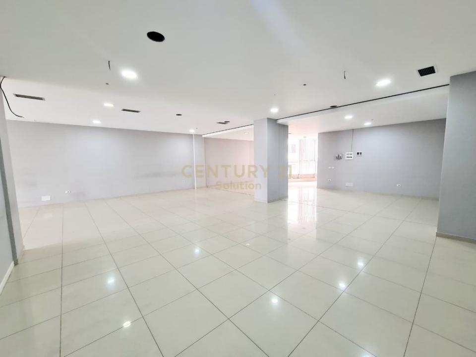 Astiri |##| Unaza e Re, Tirana, 알바니아