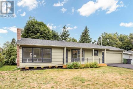 7 EDINBURGH DRIVE, Brighton, Île-du-Prince-Édouard C1A 3E7, Canada