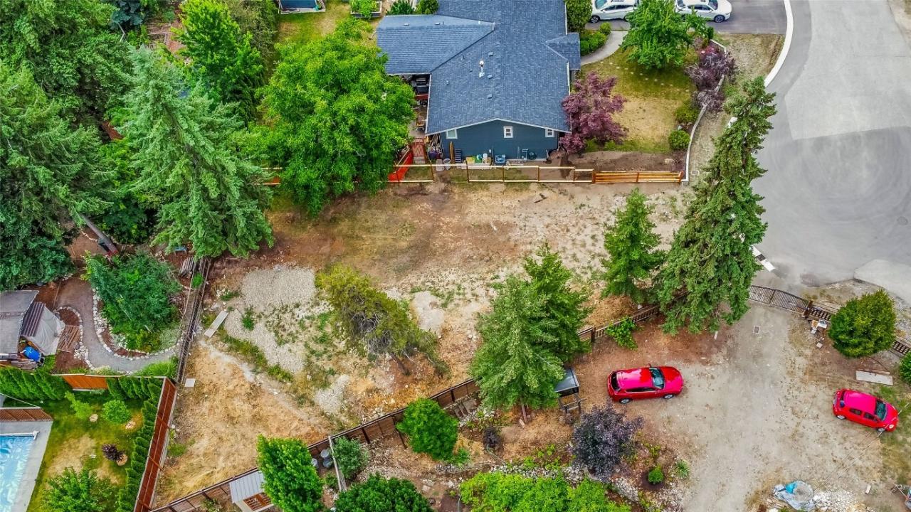 PROPOSED LOT ELM ROAD, Kelowna, Britisch-Kolumbien V1W 1T8, Kanada