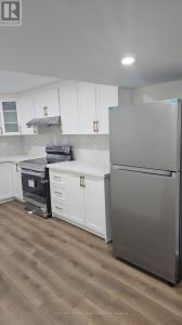 9 VICKERY STREET EAST, Whitby, Ontario L1P 0L1, Canada