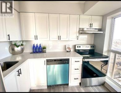 215 QUEEN STREET EAST, Brampton (queen Street Corridor), אונטריו L6Y 1M6, קנדה 