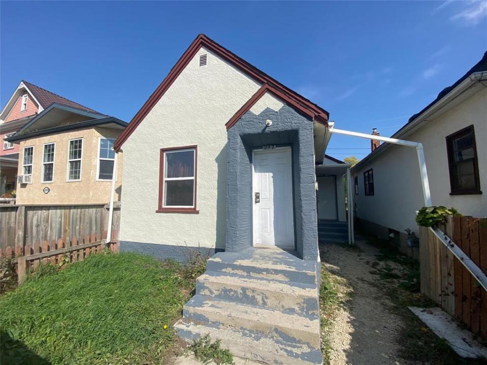 397 ABERDEEN AVENUE, Winnipeg, Manitoba R2W 1V5, Canadá
