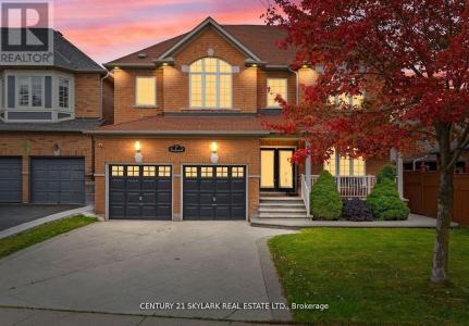 7 YELLOW AVENS BOULEVARD, Brampton (sandringham-wellington), Ontario L6R 0K5, Canada