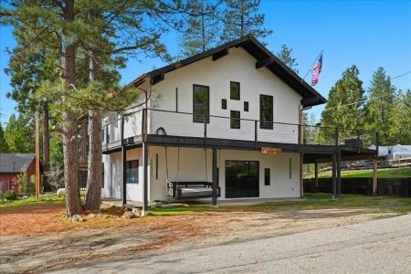 39490 Crane Valley Court, Bass Lake, California 93604, USA