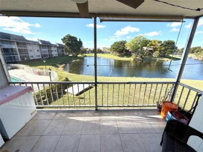 2850 Forest Hills Boulevard #214, Coral Springs, Floride 33065, États-Unis