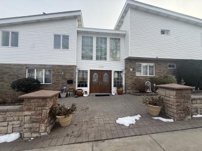 596 Ionia Ave, Staten Island, NY 10312, USA