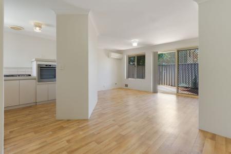 8/2 Dowling Street, Rockingham, WA 6168, Australia