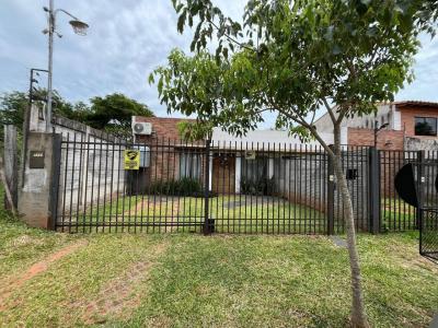 Raza Guaraní. Frente al condomino las flores , Luque, Central 00001, Paraguay