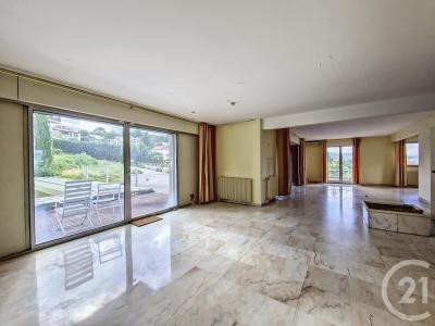 Royat, Auvergne 63130, France