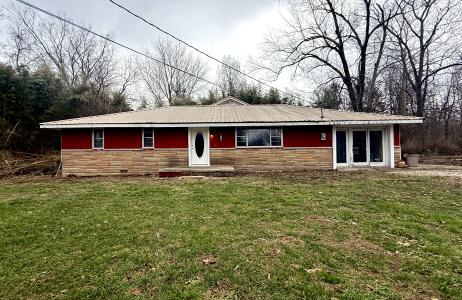 1487 SE First ST, Linton, Indiana 47441, USA