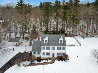 9 Village Drive, Atkinson, NH 03811, USA