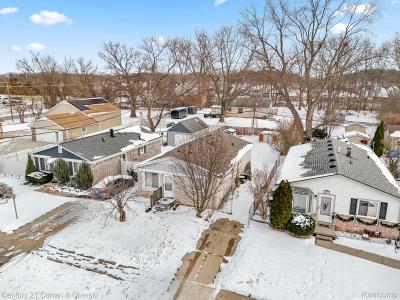 20023 Syracuse Avenue, Brownstown Charter Township, Michigan 48174