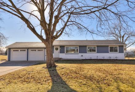 602 2nd Avenue, Slater, Iowa 50244, USA