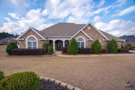 101 Falls Drive, Bonaire, Georgia 31005, USA