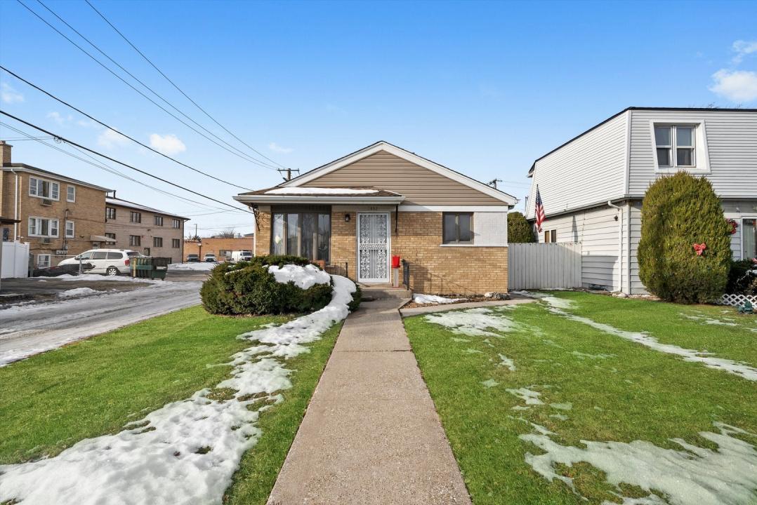 7852 Neenah Avenue, Burbank, إلينوي 60459, الولايات المتحدة