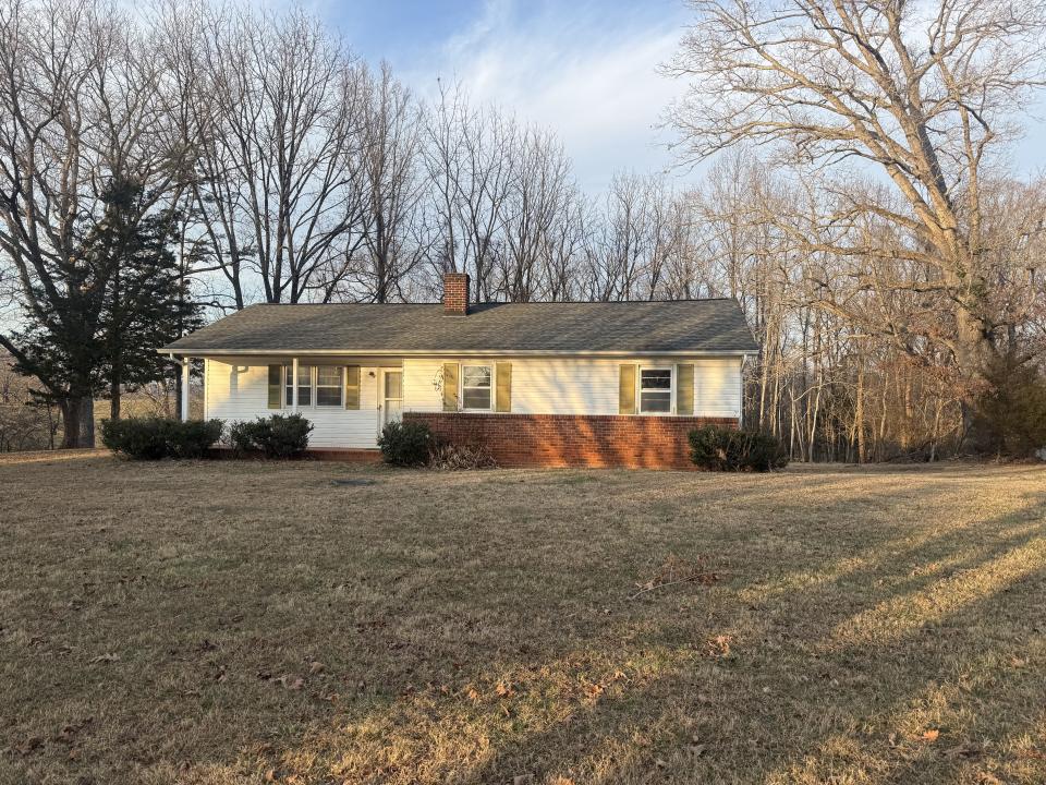 1264 W Dalton Road, King, צפון קרוליינה 27021, ארצות הברית של אמריקה