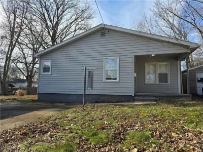 26 Bouquet Avenue, Youngstown, Ohio 44509, USA