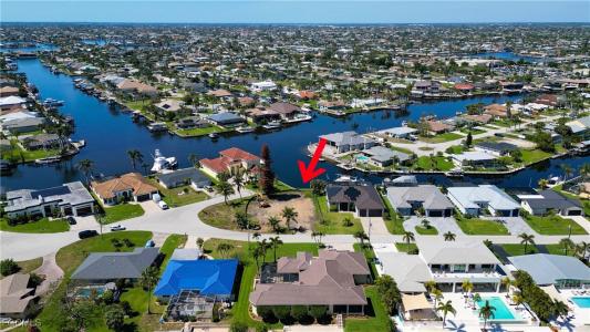 4964 Seville Court, Cape Coral, Florida 33904