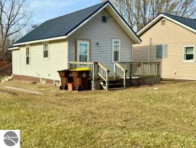 346 N Grover Street, Alma, Michigan 48801, USA