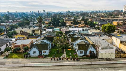406 E Rosecrans, Compton, California 90221, USA