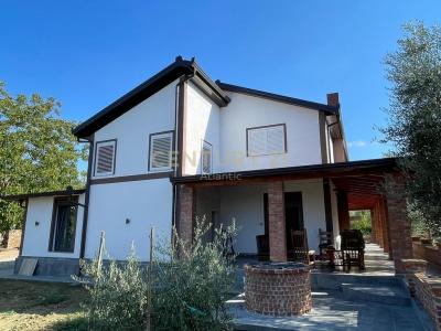 Pjezë, Durrës, Albania