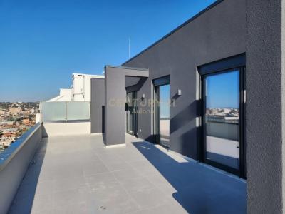 Centrale, Vlorë, Albania