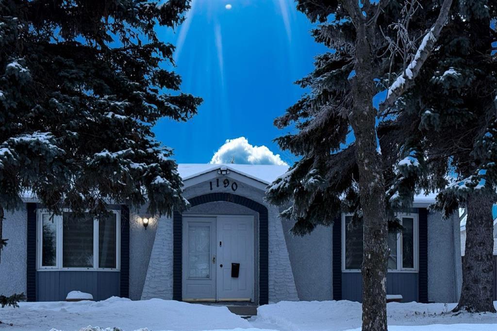 1190 CHANCELLOR DRIVE, Winnipeg, Manitoba R3T 4H9, Canada
