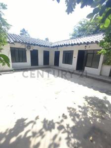 2º anillo Avenida Virgen de Cotoca, esquina calle Guayaramerín , Este, Santa Cruz 00001, Bolivia