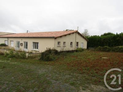 Luche Sur Brioux, Poitou-Charentes 79170, França
