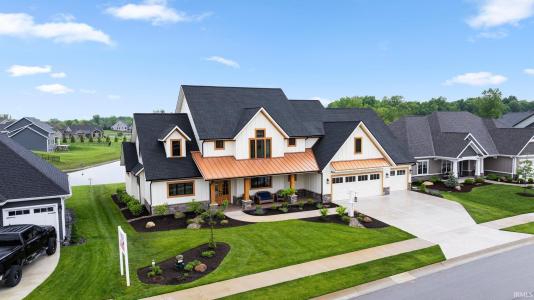 5272 Greyson Heights Drive, Auburn, Indiana 46706
