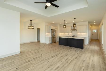 6641 River Bend Drive, Johnston, Iowa 50131, USA