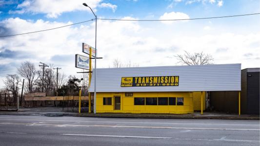 13118 Gratiot, Detroit, Michigan 48205, USA