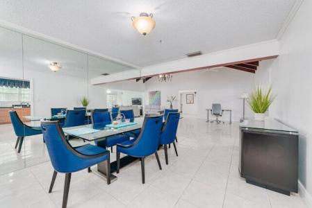 RARE OPPORTUNITY ON SMB CORRIDOR - HOME ON 0.4 ACRES, 16, West Bay, Grand Cayman, Cayman Islands