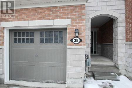 39 FUSILIER DRIVE, Toronto (clairlea-birchmount), Ontario M1L 0J4, Canada