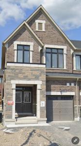 1103 THOMPSON DRIVE, Oshawa, Ontario L1L 0V5, CANADÁ