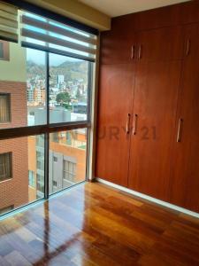 calle 12 Edificio Flor de Loto , La Paz, La Paz 00001, 玻利维亚