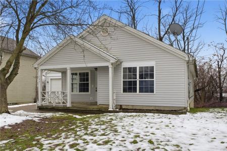 127 Blackburn Street, Campbell, Ohio 44405, USA