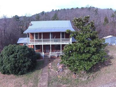 285 Dog Young Road, Mountain View, Arkansas 72560, USA