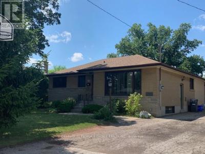 1393 SELKIRK AVENUE, Oakville (br Bronte), Ontario L6L 2V5, Canada