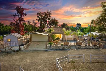 17465 Santa Rosa Mine, Perris, California 92570, USA