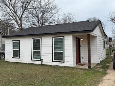 124 Cedar Street, Waco, Texas 76705, USA