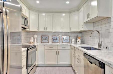 301 Kenbrook Cir, San Jose, California 95111, USA