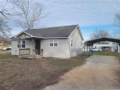 415 Derks Street, Mountain View, Missouri 65548, USA