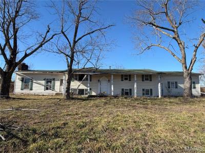 30857 Highway BB, Lebanon, Missouri 65536, USA