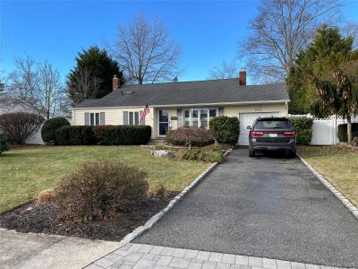 946 Manor Lane, Bay Shore, NY 11706, USA